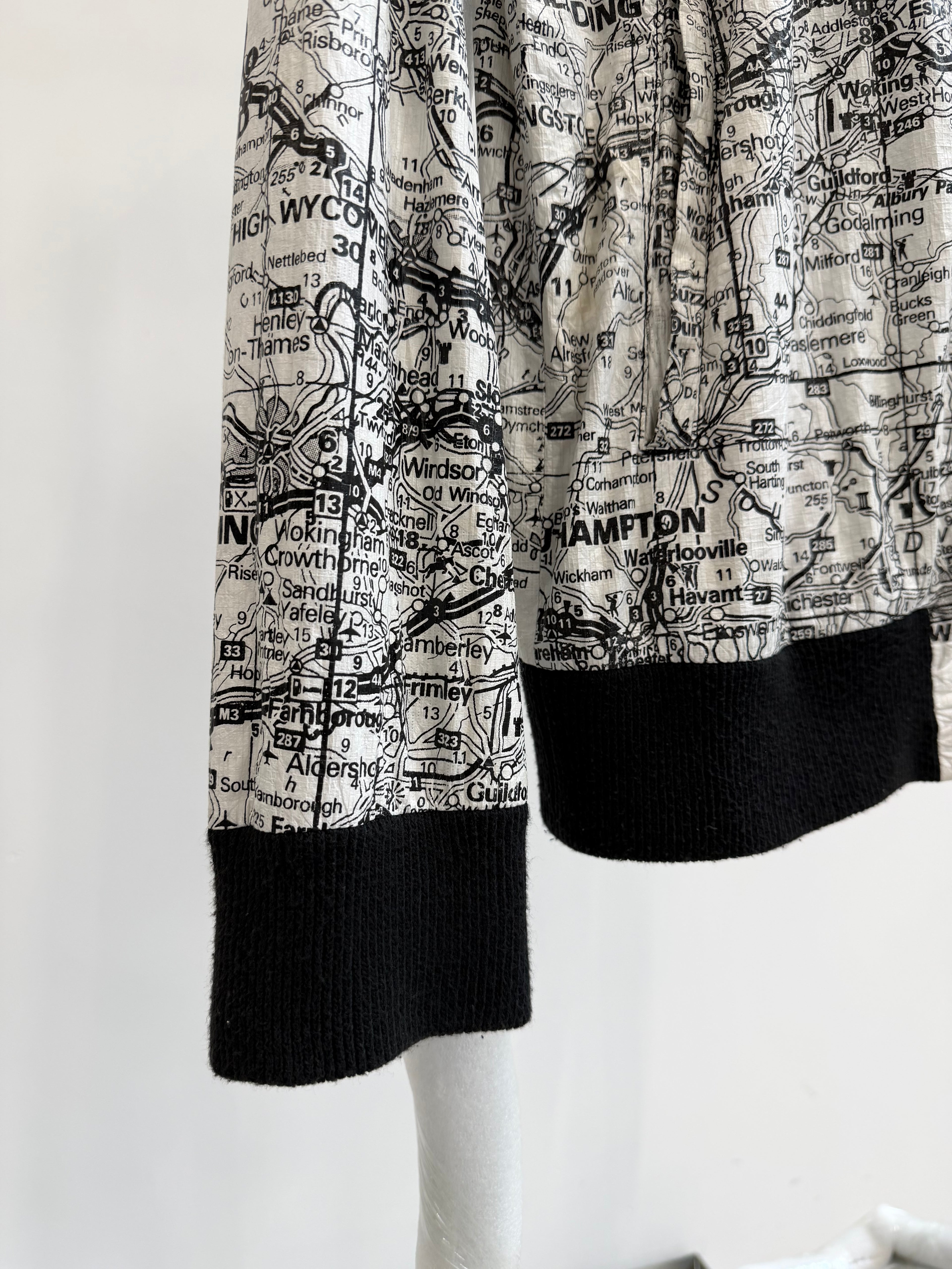 SS2004 Number Nine Polyethylene London Map Light Jacket